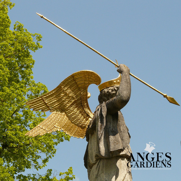 esteban-couronne-enfant-des-cites-d-or